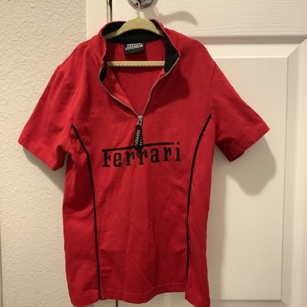 Red Ferrari top